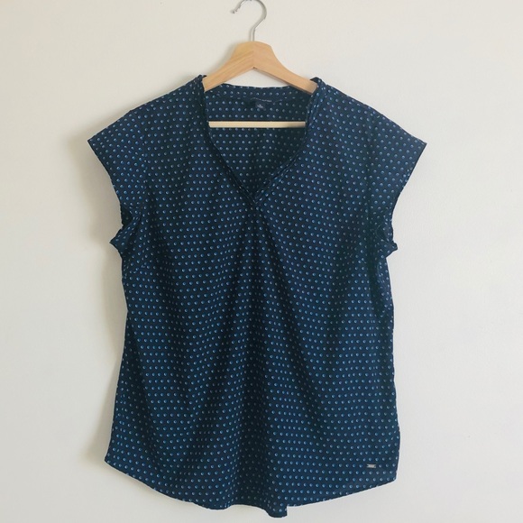 Tommy Hilfiger Tops - Tommy Hilfiger Short Sleeve Polka Dot Navy Top XL
